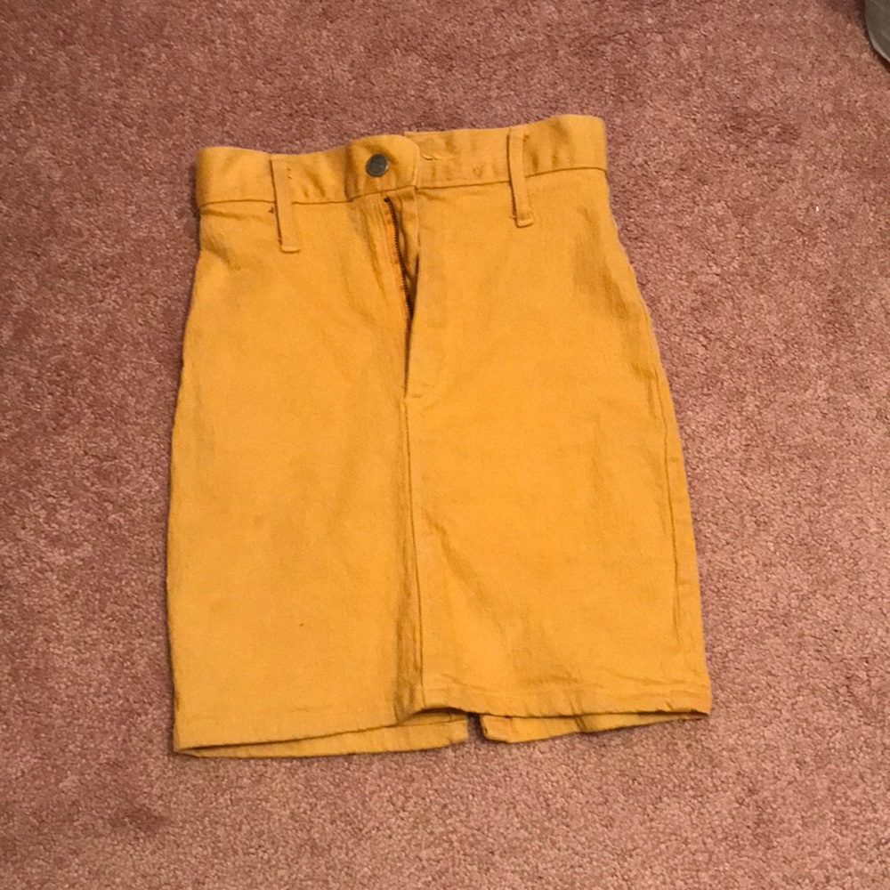 Juniors Super Cute Gold Stretch Denim Mini-Skirt